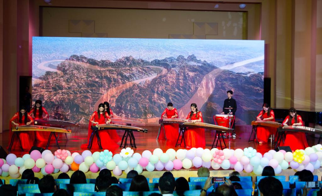 我校開展"荊"彩連"臺"文化藝術(shù)交流活動-荊楚理工學(xué)院